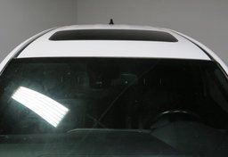 2020 Toyota Tacoma - Image 19