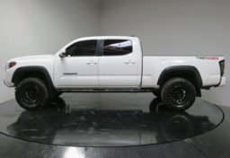 2020 Toyota Tacoma - Image 5