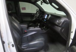 2020 Toyota Tacoma - Image 28