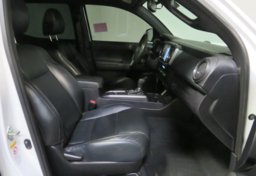 2020 Toyota Tacoma - Image 31