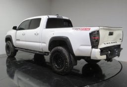 2020 Toyota Tacoma - Image 9