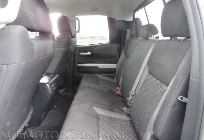 2017 Toyota Tundra 4WD - Image 32