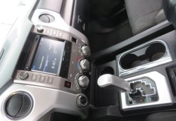 2017 Toyota Tundra 4WD - Image 34