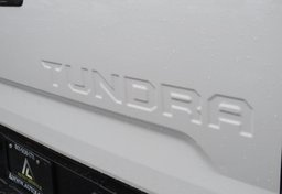 2017 Toyota Tundra 4WD - Image 22