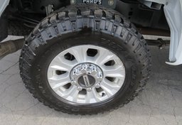 2022 Ford Super Duty F-250 SRW - Image 43