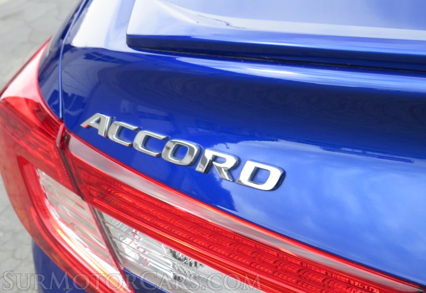 2018 Honda Accord Sedan - Image 19