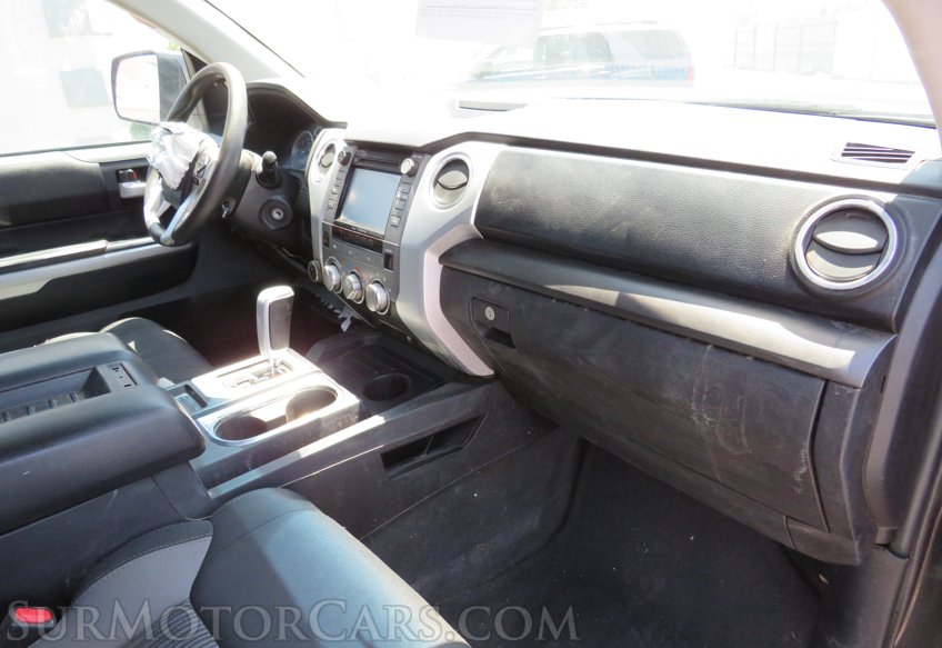 2015 Toyota Tundra 4WD Truck - Image 26