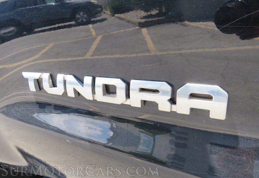 2015 Toyota Tundra 4WD Truck - Image 17