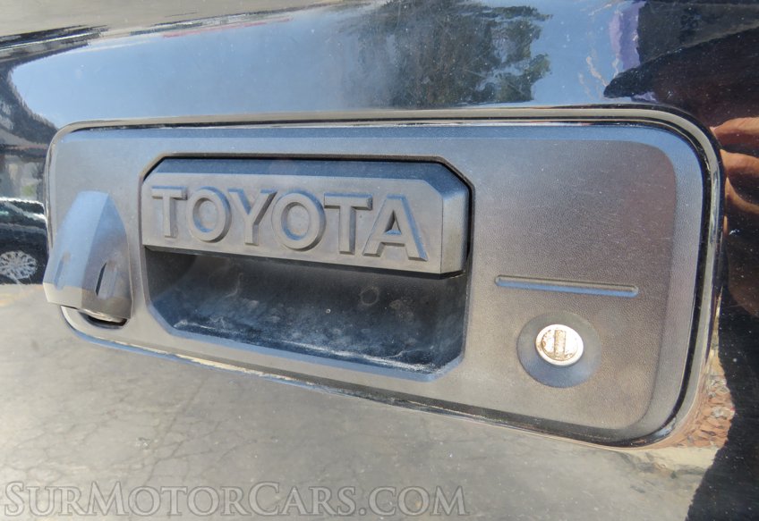 2015 Toyota Tundra 4WD Truck - Image 19