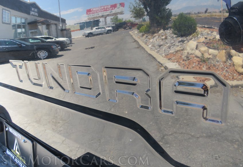 2015 Toyota Tundra 4WD Truck - Image 20