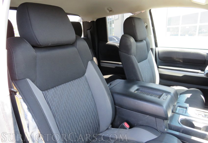 2015 Toyota Tundra 4WD Truck - Image 28