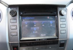 2015 Toyota Tundra 4WD Truck - Image 38