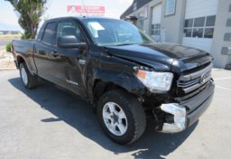 2015 Toyota Tundra 4WD Truck - Image 4
