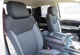 2015 Toyota Tundra 4WD Truck - Image 28