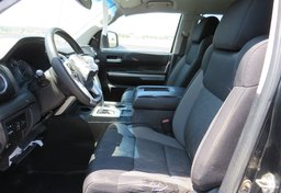 2015 Toyota Tundra 4WD Truck - Image 33