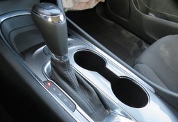 2020 Chevrolet Malibu - Image 43