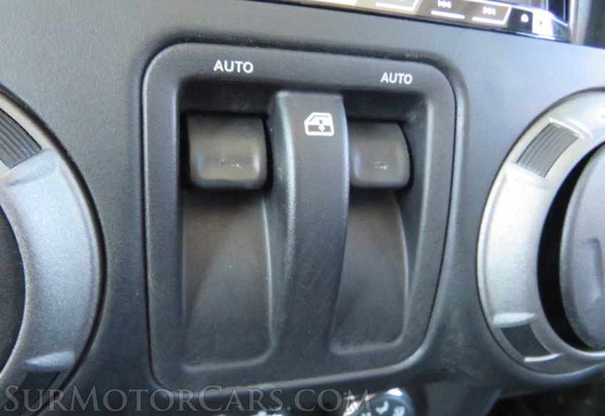 2017 Jeep Wrangler - Image 35