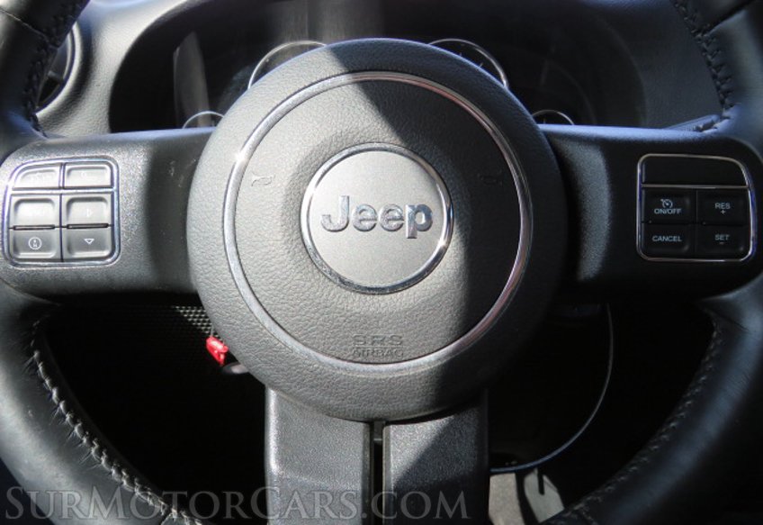 2017 Jeep Wrangler - Image 29