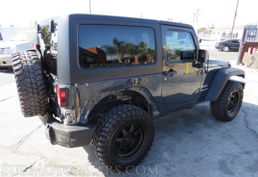 2017 Jeep Wrangler - Image 6