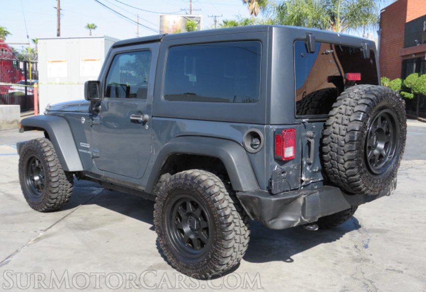 2017 Jeep Wrangler - Image 7