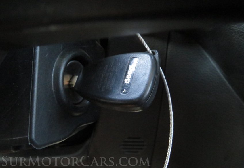 2017 Jeep Wrangler - Image 32