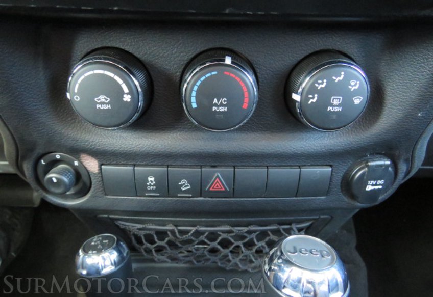 2017 Jeep Wrangler - Image 36