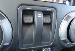 2017 Jeep Wrangler - Image 35