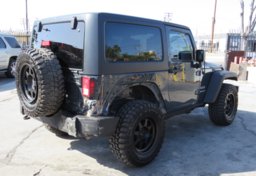 2017 Jeep Wrangler - Image 8