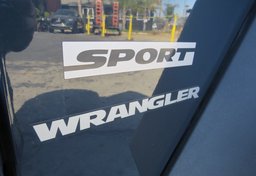 2017 Jeep Wrangler - Image 19