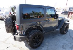 2017 Jeep Wrangler - Image 6