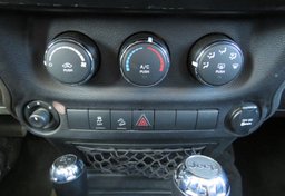 2017 Jeep Wrangler - Image 36