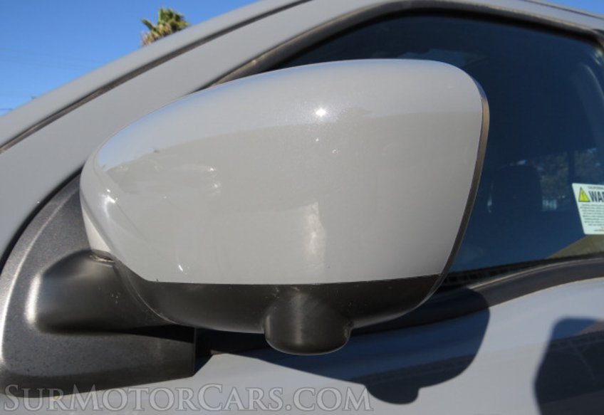 2022 Nissan Frontier - Image 16