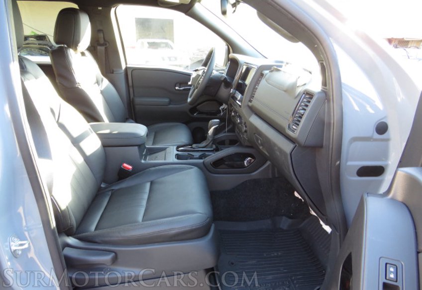 2022 Nissan Frontier - Image 27