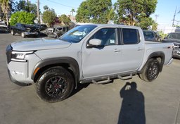 2022 Nissan Frontier - Image 1