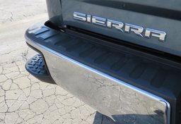 2014 GMC Sierra 1500 - Image 24