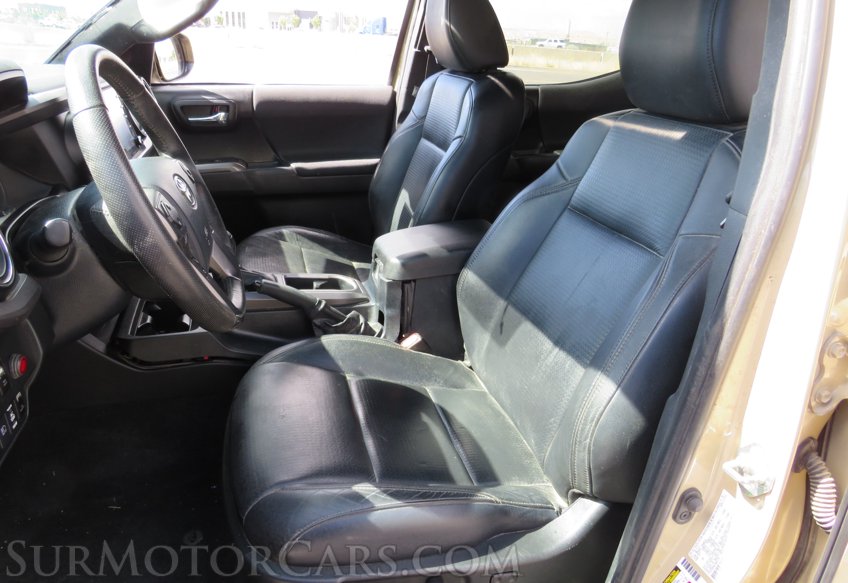 2020 Toyota Tacoma 4WD - Image 26