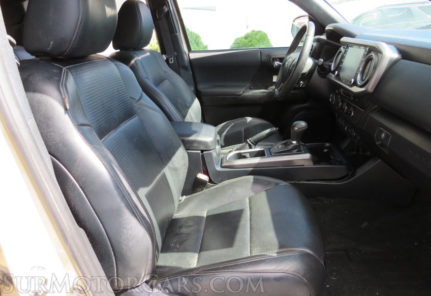 2020 Toyota Tacoma 4WD - Image 27