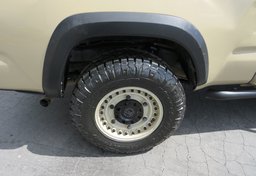 2020 Toyota Tacoma 4WD - Image 45