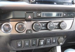 2020 Toyota Tacoma 4WD - Image 37