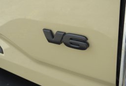 2020 Toyota Tacoma 4WD - Image 18