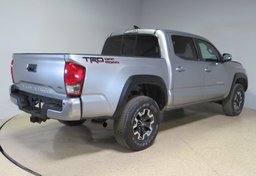 2016 Toyota Tacoma - Image 8