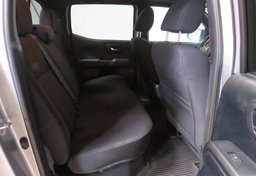 2016 Toyota Tacoma - Image 30