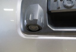 2016 Toyota Tacoma - Image 18