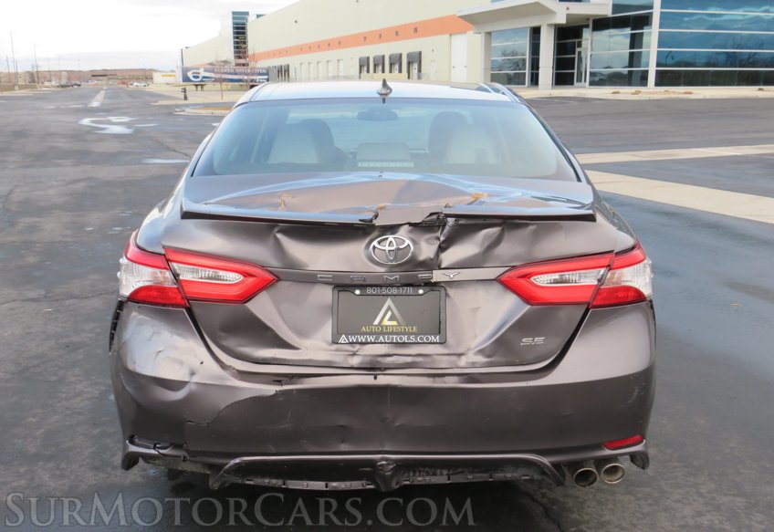 2020 Toyota Camry - Image 12