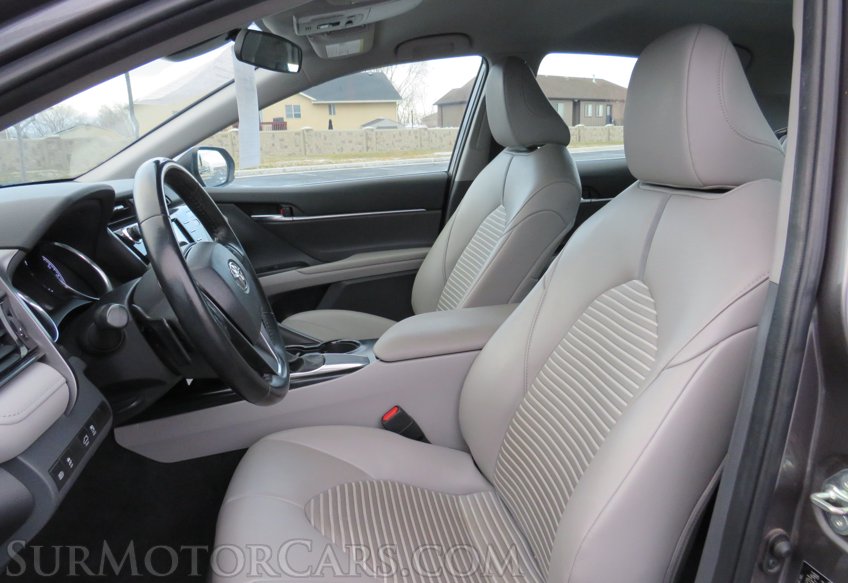 2020 Toyota Camry - Image 25