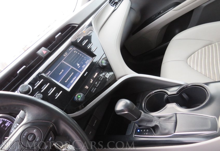 2020 Toyota Camry - Image 40