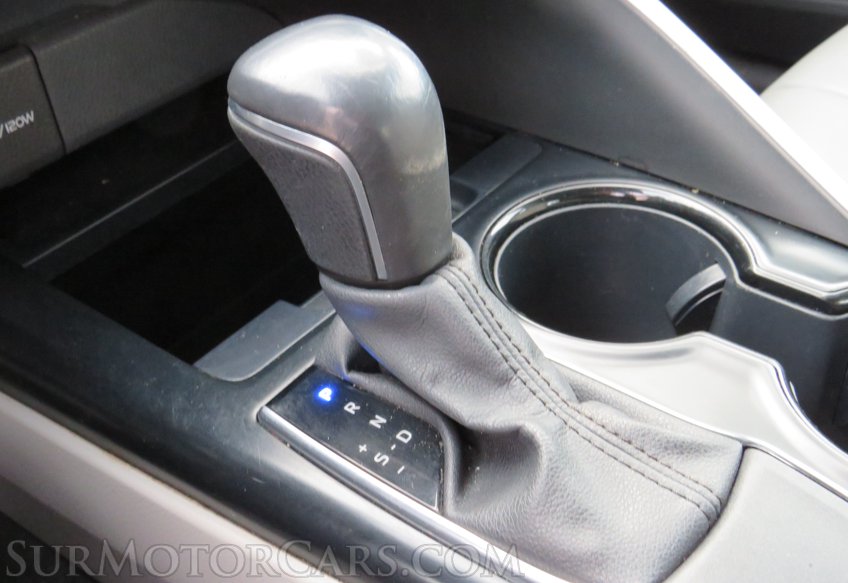 2020 Toyota Camry - Image 42