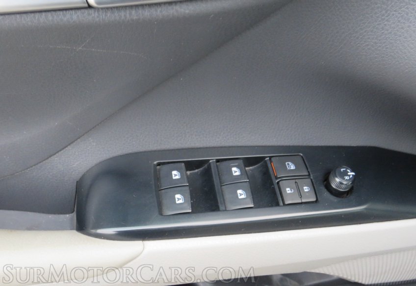 2020 Toyota Camry - Image 46