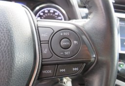 2020 Toyota Camry - Image 32