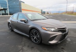 2020 Toyota Camry - Image 2
